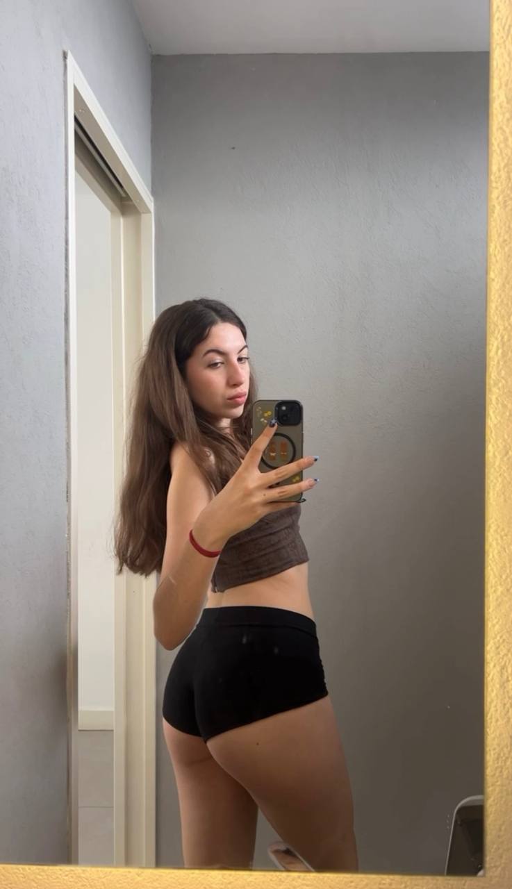 Amber in her underwear in Hermosillo