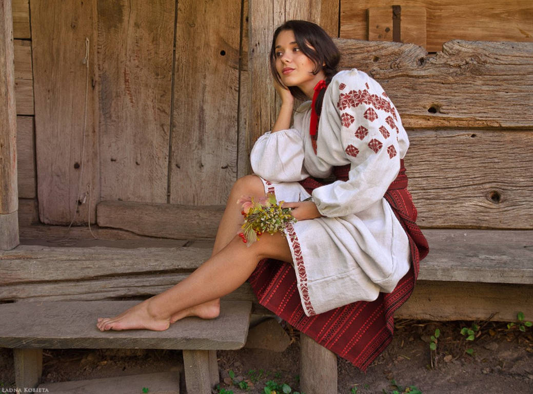 Women in Slavic costumes in Hermosillo