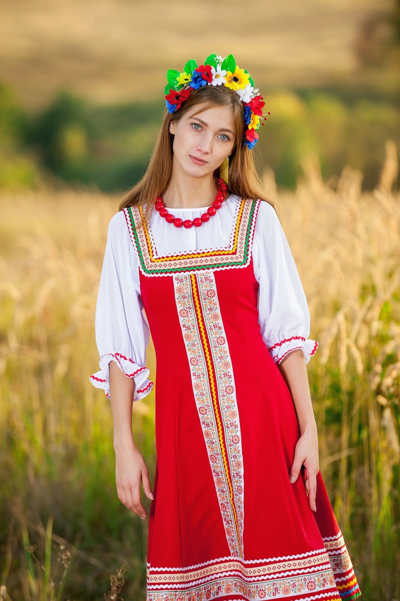 Women in Slavic costumes in Hermosillo