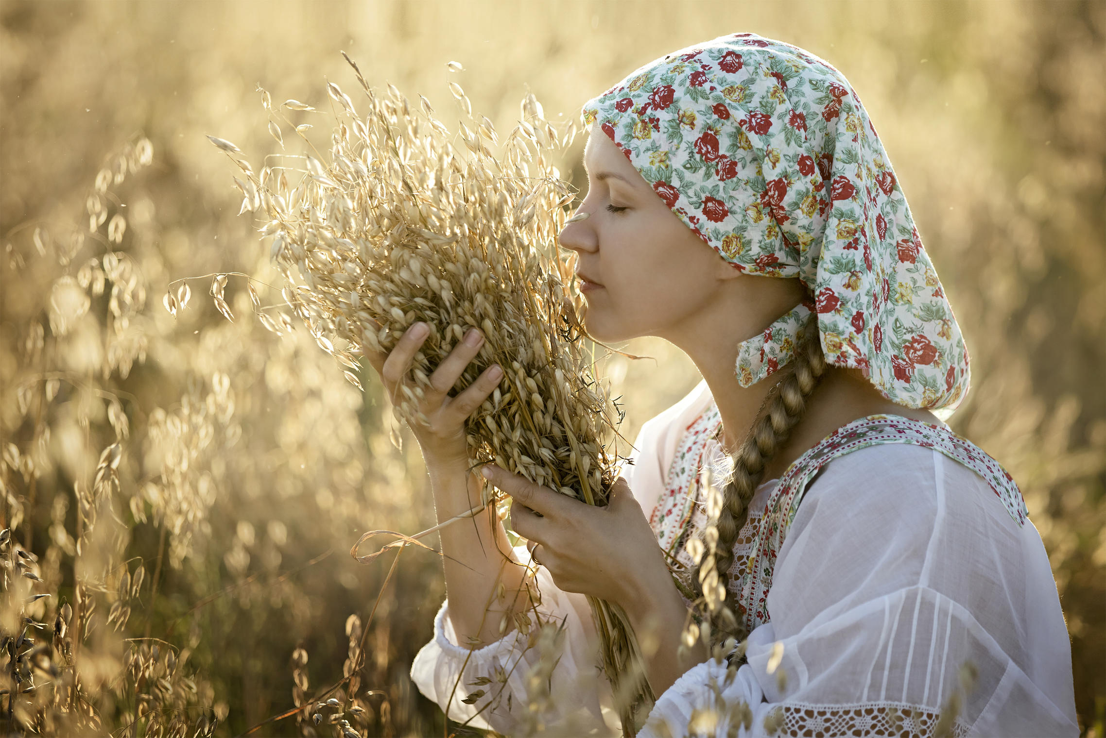 Photo Women in Slavic costumes in Hermosillo