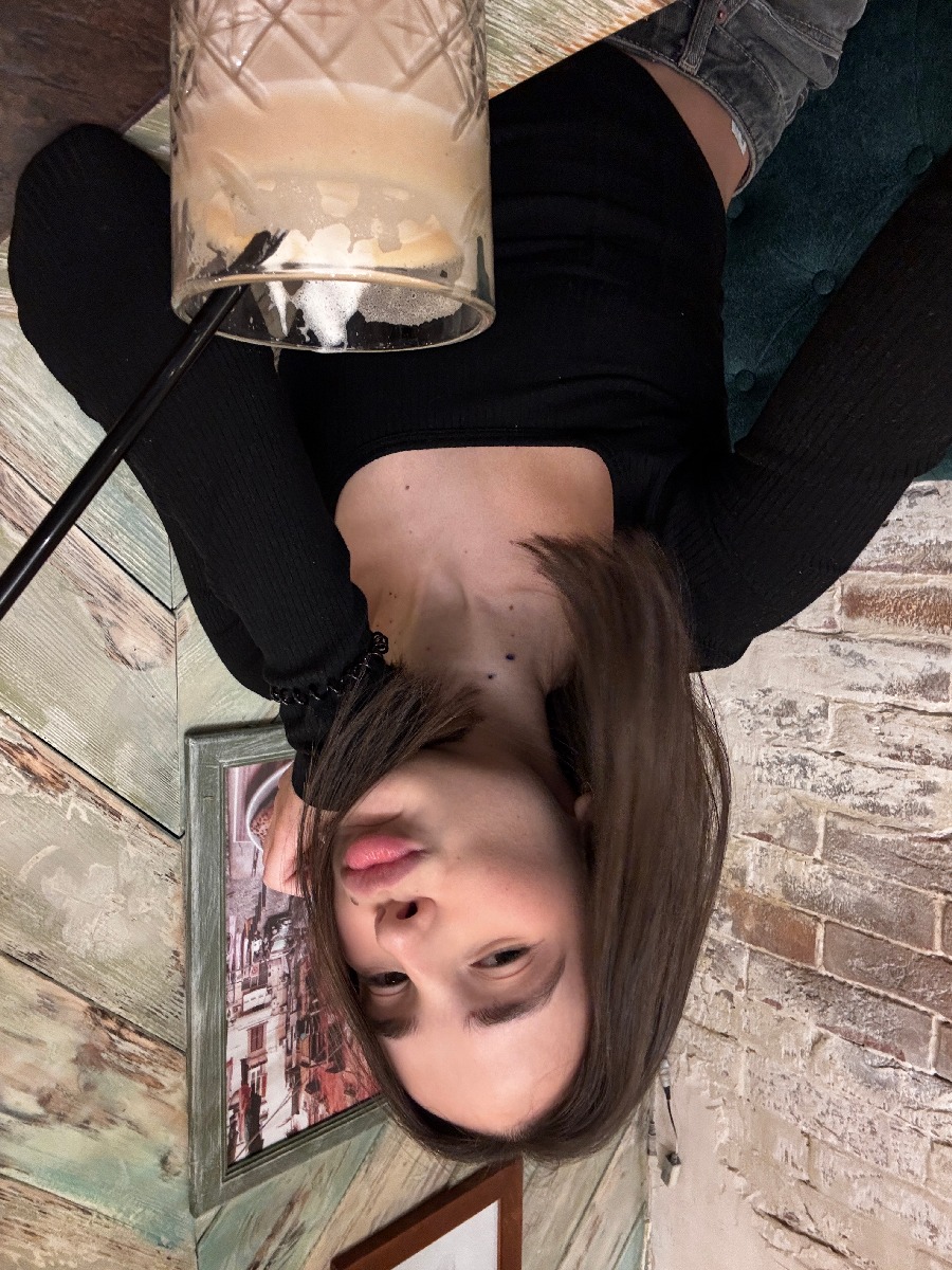 Fresh photos, fresh mood — Tina online in Hermosillo